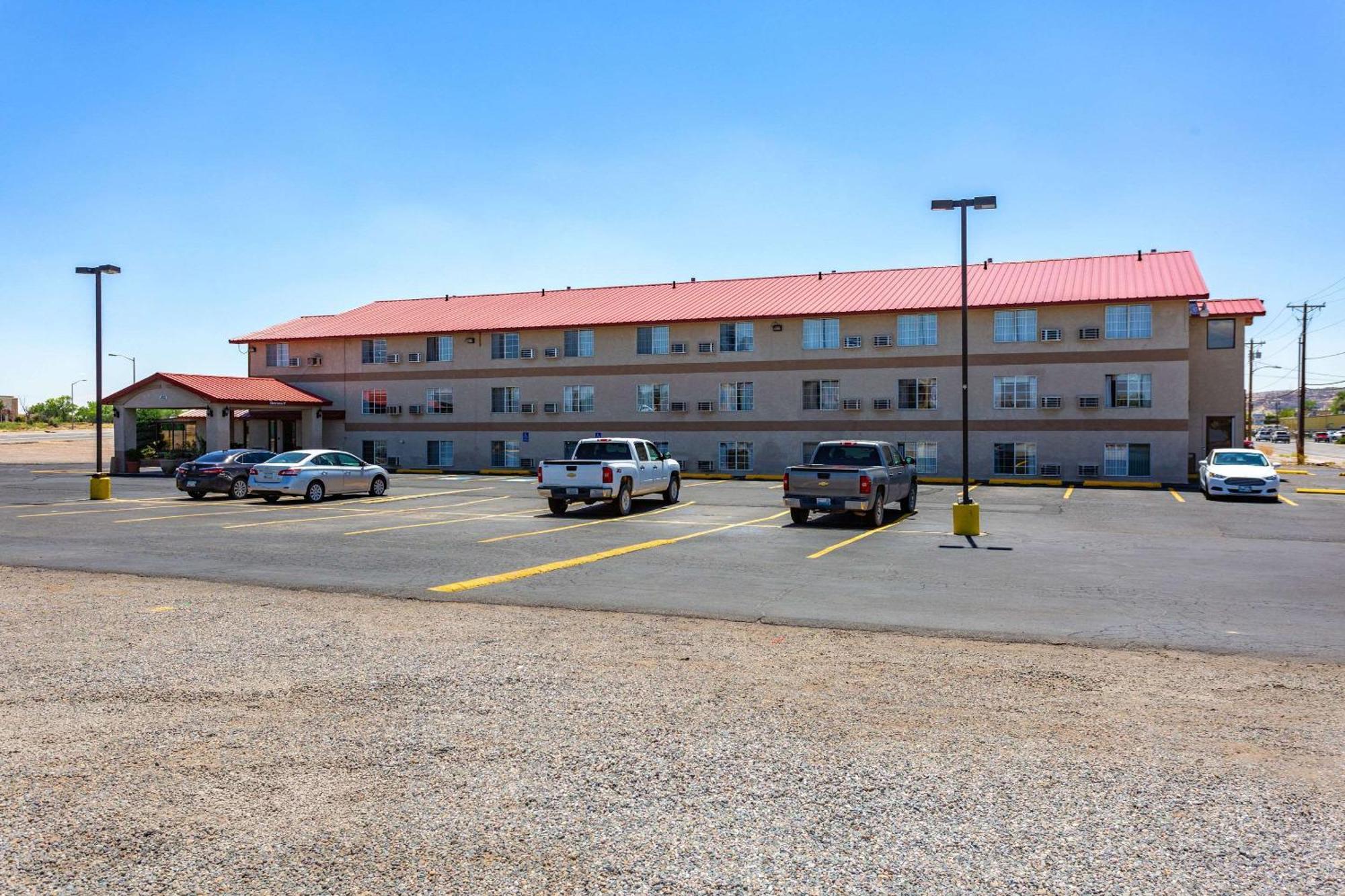 Rodeway Inn Фармингтън Екстериор снимка