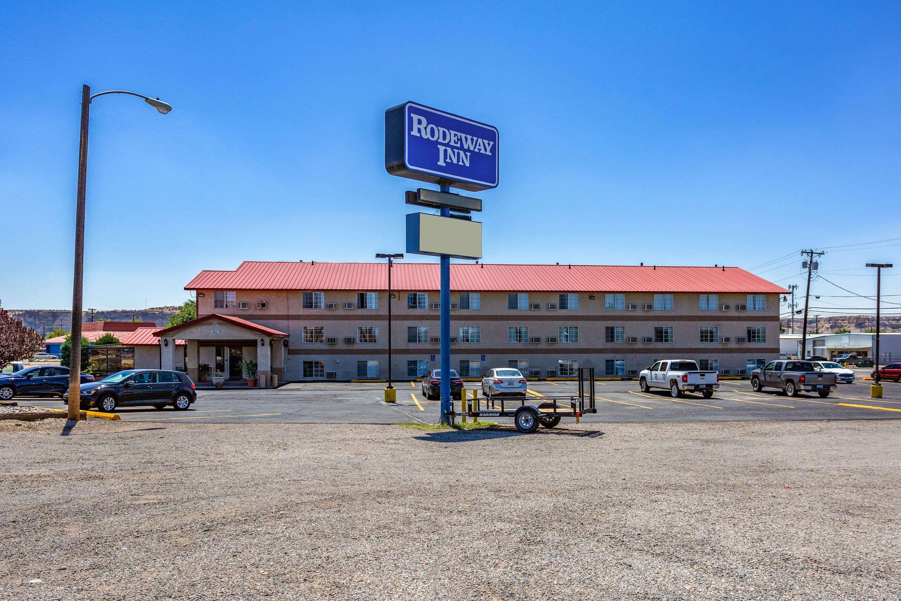 Rodeway Inn Фармингтън Екстериор снимка
