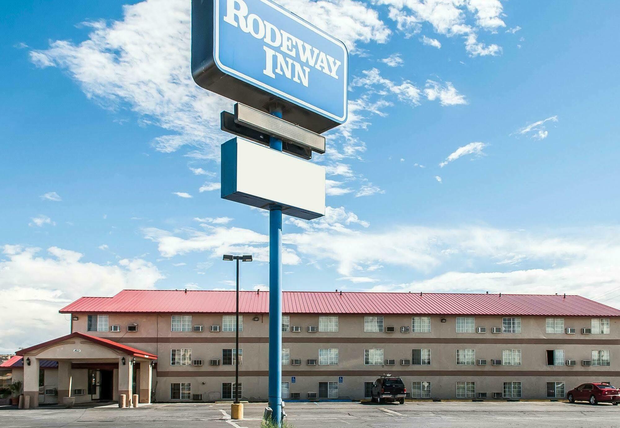 Rodeway Inn Фармингтън Екстериор снимка